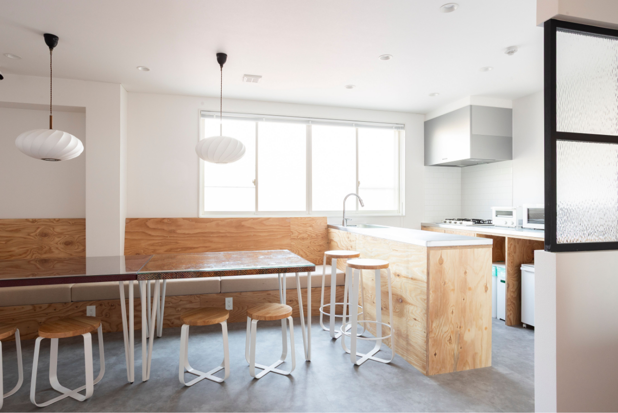 設備紹介：共用ラウンジ